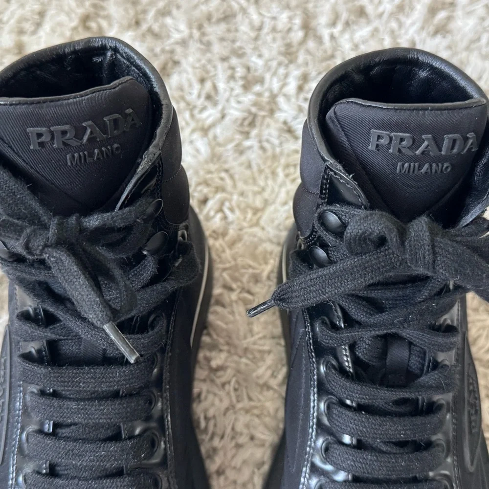 Prada Black Leather Sneakers Sleek Design - Picture 3 of 8